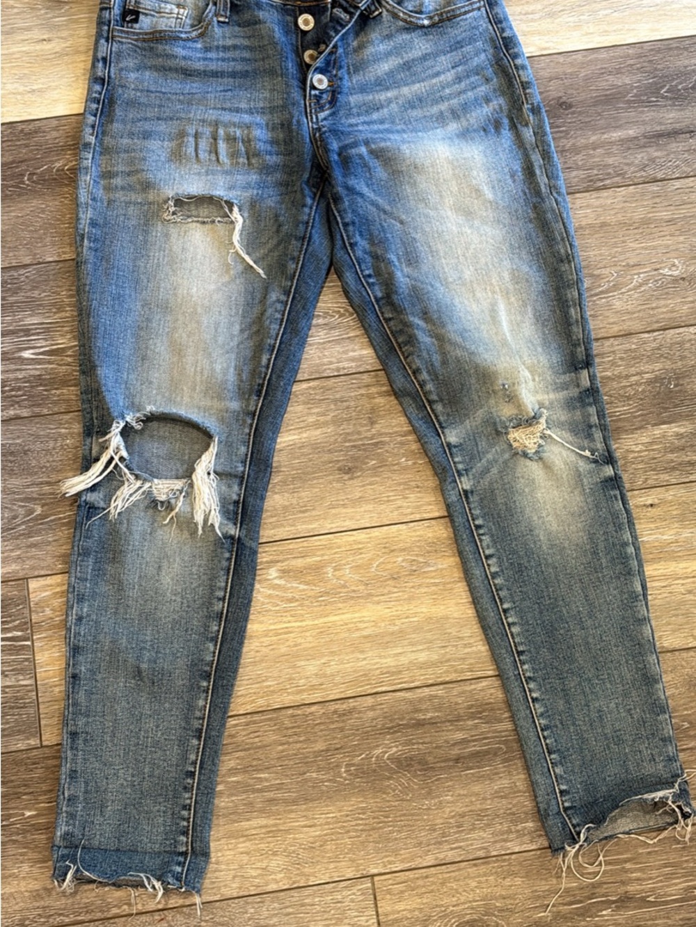 KanCan Distressed Skinny Jeans in Faded Blue